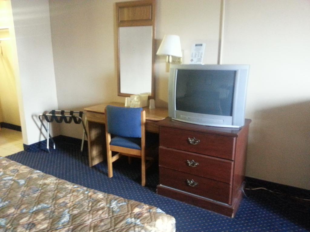 America'S Best Inn & Suites Clarksville Clarksville (Clark County) Oda fotoğraf